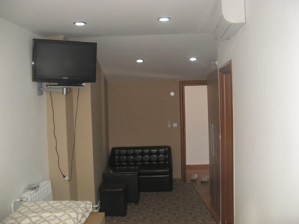 Prenociste Zan Hotell Sarajevo Eksteriør bilde